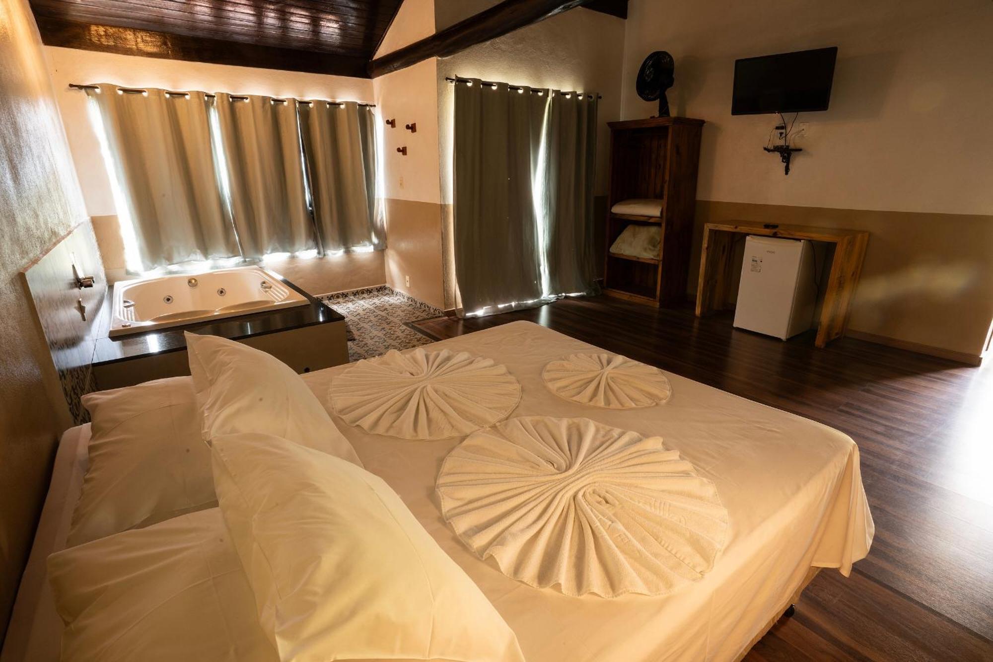 Hotel Alpha Ville Chales Консейсан-да-Ибитипока Экстерьер фото